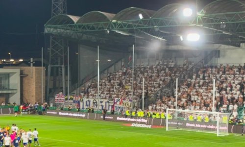 Pogledajte kako je Torcida dočekala igrače Hajduka nakon poraza i poslušajte što je skandirala