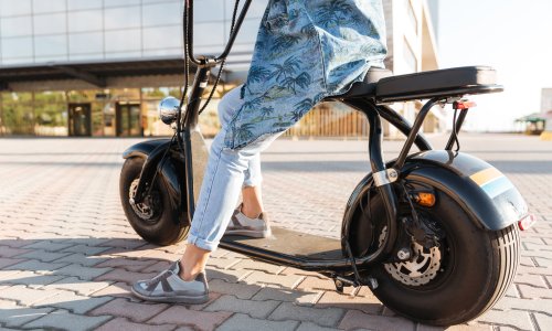 Srbija električne skutere odsad tretira kao mopede: Ljudi izašli na ulice