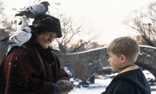 Preminula Brenda Fricker: Kultna 'žena s golubovima' iz filma 'Sam u kući 2' i prva Irkinja s Oscarom