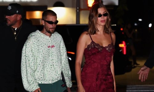 Zavodljiva haljina Hailey Bieber u prvi je plan istaknula njezine kilometarski duge noge