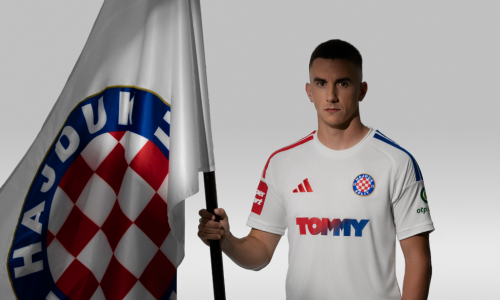 Hajduk objavio novi domaći dres: 'Vjerujemo da će ga navijači prihvatiti'