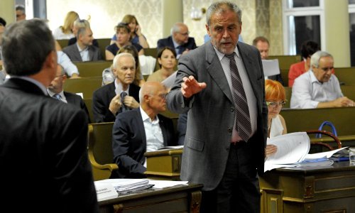 Romi će dobiti knjige unatoč protivljenju HDZ-a