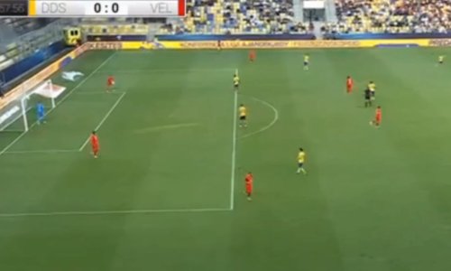Pogledajte bizaran penal kojim je bh. velikan izgubio u Europi: Igrač uzeo loptu u ruke...
