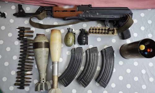 Policija došla zbog nasilja u obitelji pa u kući pronašla arsenal