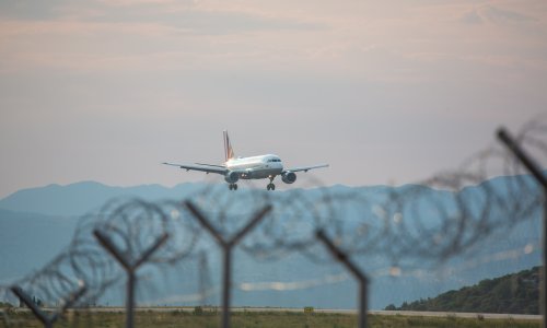Kaos u dubrovačkoj zračnoj luci: Gotovo svi letovi preusmjereni ili otkazani