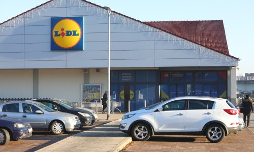 Znate li zašto Lidl ima cijene istaknute iznad proizvoda, a ne ispod?