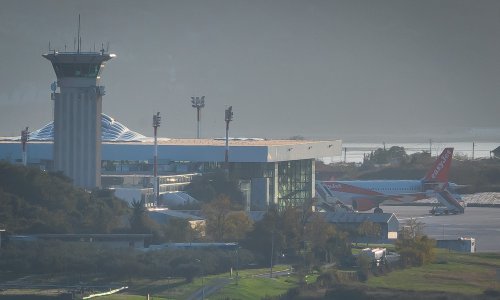 Turisti navalili na Split: Ovoliko će ih za vikend proći kroz zračnu i trajektnu luku