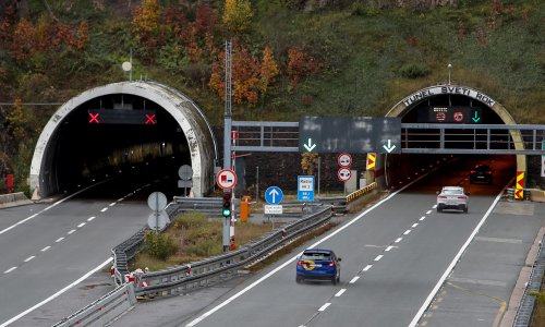 Zbog prometne nesreće na autocesti A1 zatvoreno više tunela!