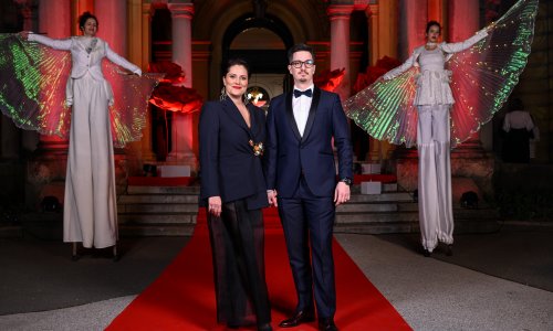 'Slučajno je, ispričavamo se': Jelena Pajić Ćulibrk sa suprugom pozirala u ljetnom izdanju i pobrala simpatije
