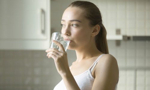 Voda je najbolji izbor, ali nije jedina: Ova jutarnja pića podržavaju zdravlje bubrega