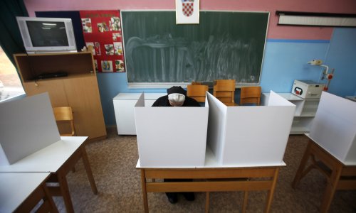 Vlada raspisuje lokalne izbore