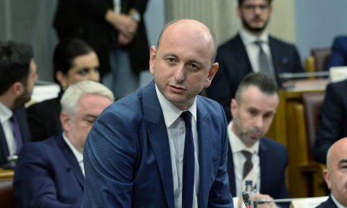 Predsjednik DNP-a u Skupštini: 'Crna Gora je kapitulirala, vraćamo brod Jadran Hrvatskoj'
