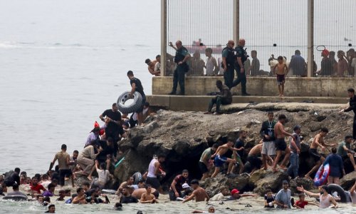 Migranti preplavili španjolsku enklavu u Africi: Gradonačelnik traži pomoć vojske i zatvaranje granice