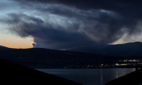 Požar na odlagalištu otpada u Prapatnici pod kontrolom, ali gorjet će još nekoliko dana