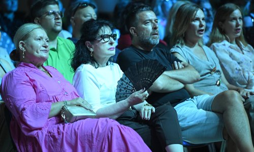 Oliverova obitelj zajedno u prvom redu: Vesna i sinovi nisu skrivali emocije