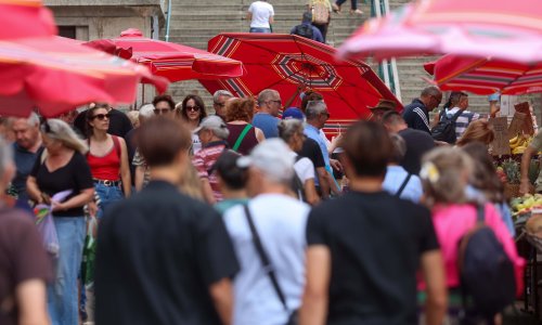 Znate li s koliko godina Hrvati ulaze u brak? A koliko zarađuju? Statistike bi vas mogle iznenaditi