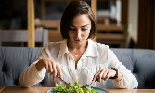Zašto zelena salata tako lako postaje izvor opasnih bakterija?