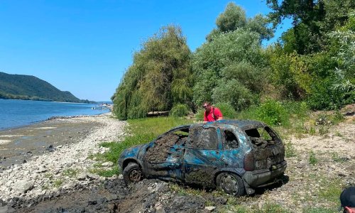 Rekordno nizak Dunav otkrio automobil ukraden prije 13 godina: 'Zaplakao sam'