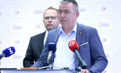 DP komentirao kaos s migrantima u Ceuti: 'Veliko upozorenje za Hrvatsku'