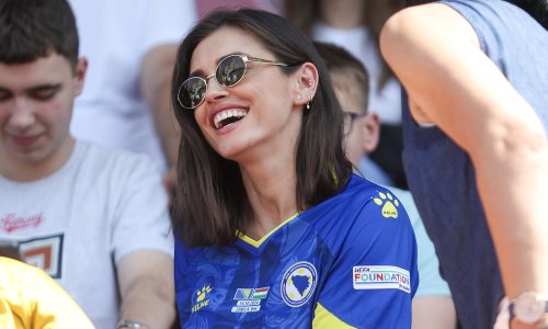 Amra Džeko zablistala u bijelom, a Edin je nije ispuštao iz zagrljaja