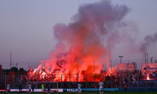 Pogledajte kako je Torcida ispratila igrače Hajduka nakon poraza u Varaždinu