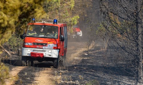 Lokaliziran požar kod Katuna Gračaškog u Istri