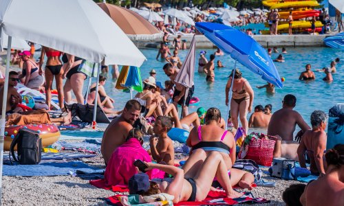 Makarska rivijera među rijetkima s rastom turističkog prometa u srpnju u županiji