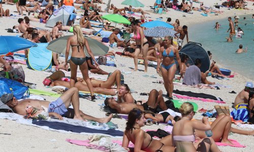 Evo što strani mediji pišu o Hrvatskoj: Austrijanci se osjećaju 'oderanima', Mađari doživjeli 'cjenovni šok'