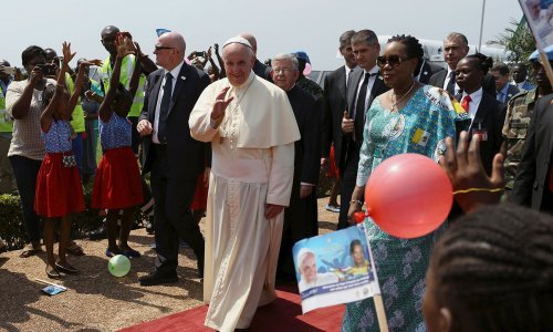 Papa Franjo doputovao u najopasniju dionicu afričke turneje