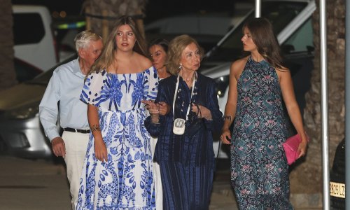Jedna haljina, tri vlasnice: Leonor i Sofia oduševile u omiljenim komadima iz ormara kraljice Letizije