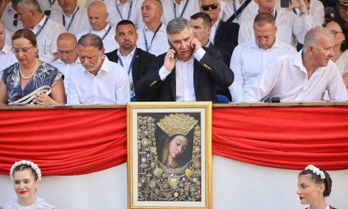 FOTO Pogledajte tko je sve sjedio u svečanoj loži na Sinjskoj alki