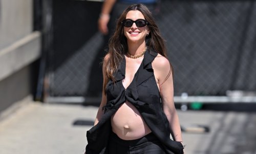 Svi su je gledali: Anne Hathaway zablistala u nekonvencionalnom trudničkom izdanju