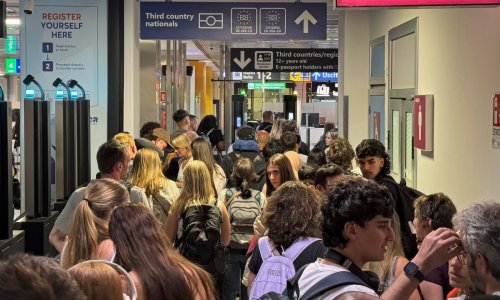 'Samo Europljani mogu smisliti ovakvo s*anje': Redovi u zračnim lukama postaju brutalni