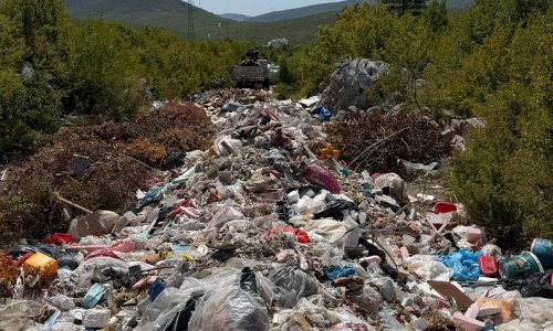 Dolijao serijski odlagatelj otpada: Iz Solina dovozio smeće u Muć