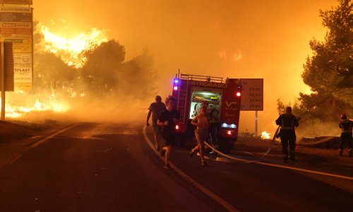 Slovenski vatrogasac o paklu kod Omiša: 'Temperature su bile i više od 800 stupnjeva, to ni vatrogasci ne mogu izdržati'