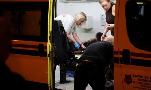 Dignuti svi svi splitski plastični kirurzi: Devetnaest ljudi je ozlijeđeno