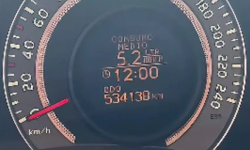 Mehaničar pregledao auto s više od 500.000 km i nije skrivao oduševljenje: 'Užitak je vidjeti ovakvo nešto'