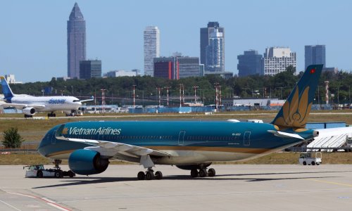 VIDEO Za dlaku izbjegnuta katastrofa: Veliki Boeing udario repom o pistu kod uzlijetanja