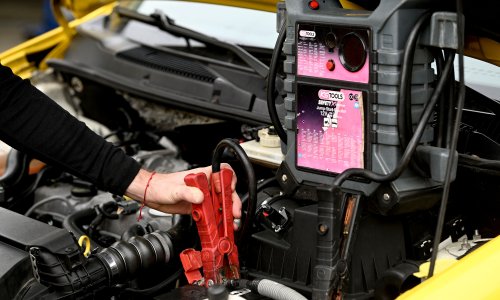 Mehaničar detaljno pregledao kineski auto pa ostao oduševljen: 'Ovo je nevjerojatno!'