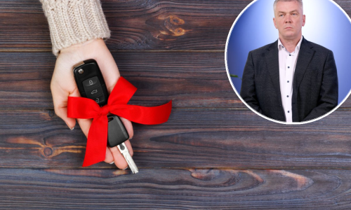 Ovome se nije nitko nadao: Dugogodišnjoj radnici poklonio automobil