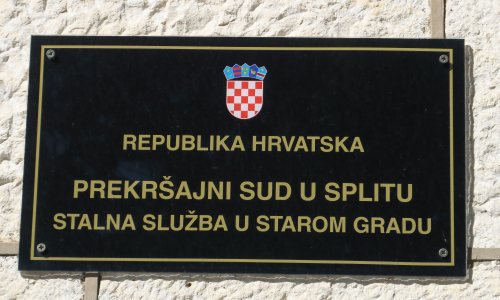 Mladić jurio 203 km/h u naselju gdje je ograničenje 70, evo kako ga je policija kaznila
