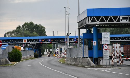 Novi kaos na granici: BiH ministri odbili zatvaranje starog prijelaza kod Gradiške, ne zna se što će biti nakon 19 sati
