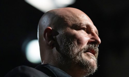 Damir Urban nakon odgođe koncerta u Omišu: 'Ljudi se još bore za živote, napravit ćemo ovo kada dođe vrijeme'