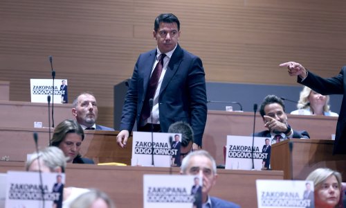 Oštre poruke oporbe: 'Ovo je veleizdaja!'; Zekanović odgovara: 'Milanović je otvorio pivu, a vas zanimaju samo politički bodovi!'