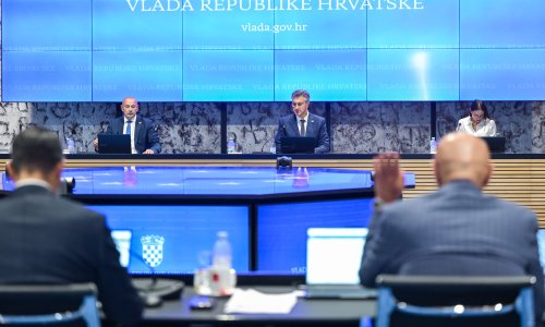 Vlada održala zatvorenu sjednicu: Evo koje su kadrovske promjene donesene