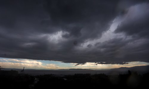 Rijeka se priprema za kaos: Službe pripravne za noćne kiše s grmljavinom