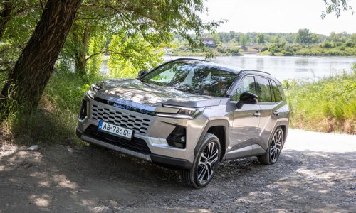 Stručnjak pokazao SUV star više od 20 godina pa poručio: 'Doslovno bacate novac kupujući novi automobil'