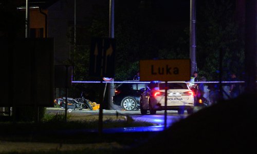 U sudaru auta i motocikla kod Zagreba poginula jedna osoba, promet obustavljen