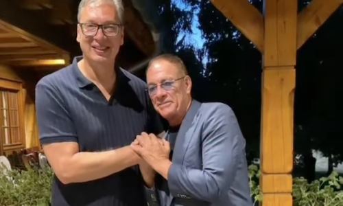 VIDEO Vučić ugostio Jean-Claudea Van Dammea pa ga izazvao na obaranje ruke