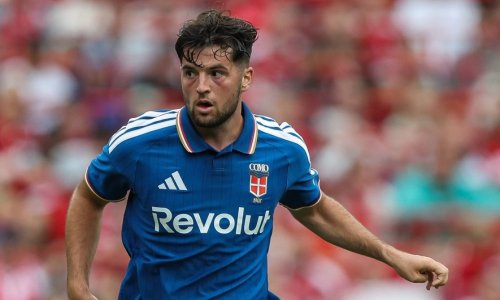 Cesc Fabregas otkrio zašto je Martin Baturina na poluvremenu ostao u svlačionici